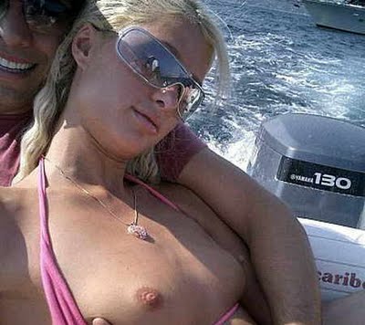 Vídeo de Paris Hilton pelada em banheira cai na internet