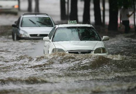 Dicas de como salvar seu carro de enchentes