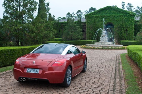 O cup esportivo Peugeot RCZ chega ao Brasil pelo 