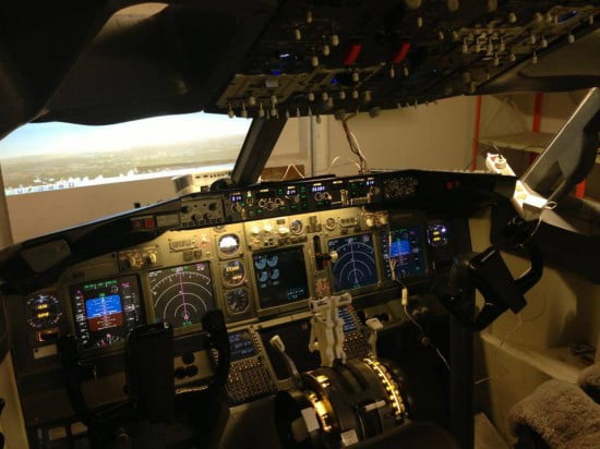 replica-cockpit-boing-737-8