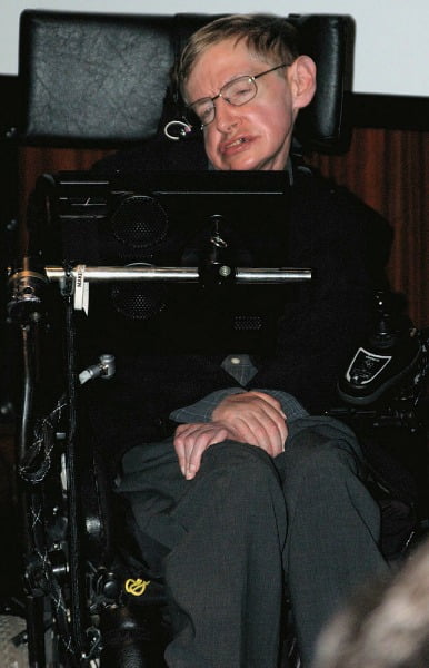 Legenda: O físico Stephen Hawking, portador de ELA há mais de 50 anos.