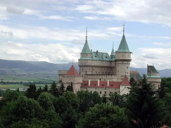 O Castelo de Bojnice, na atual Eslováquia.