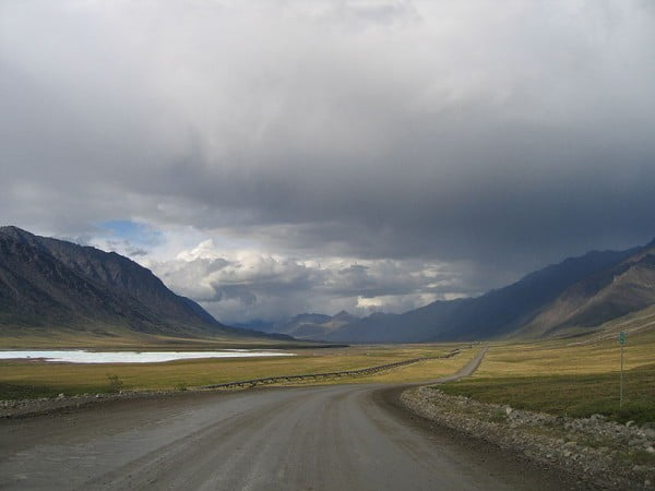 Dalton Highway, a rodovia que termina no mar.