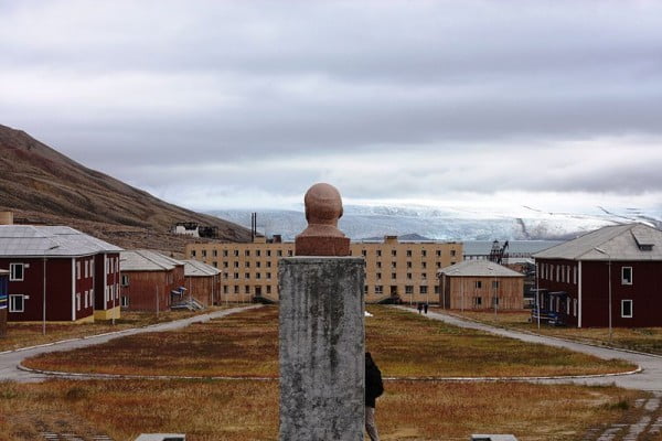 Pyramiden, na Suécia, uma antiga mina de carvão.